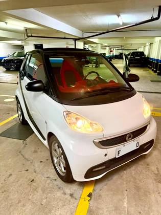 SMART FORTWO 1.0 CABRIO TURBO 12V GASOLINA 2P AUTOMÁTICO SMART FORTWO 1.0 CABRIO TURBO 12V GASOLINA 2P AUTOMÁTICO